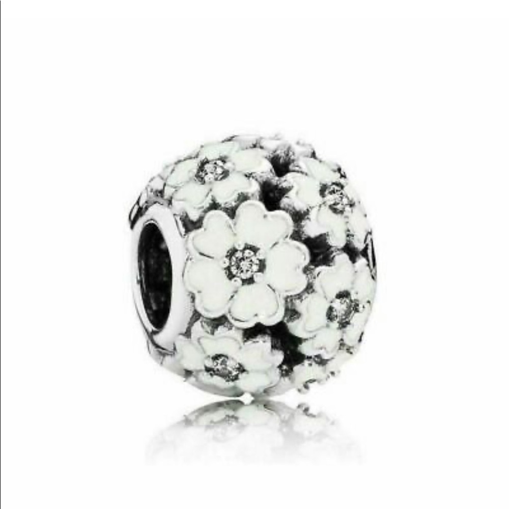 White flower Pandora charm